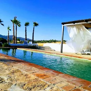 3* Hotell Moments